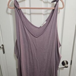 Women's Lavender Sleeveless Top